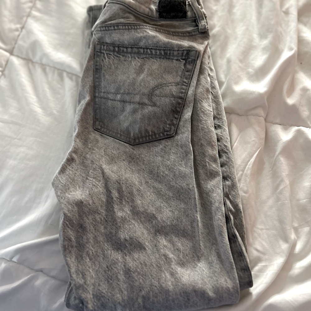 American Eagle straig leg jeans, size 4